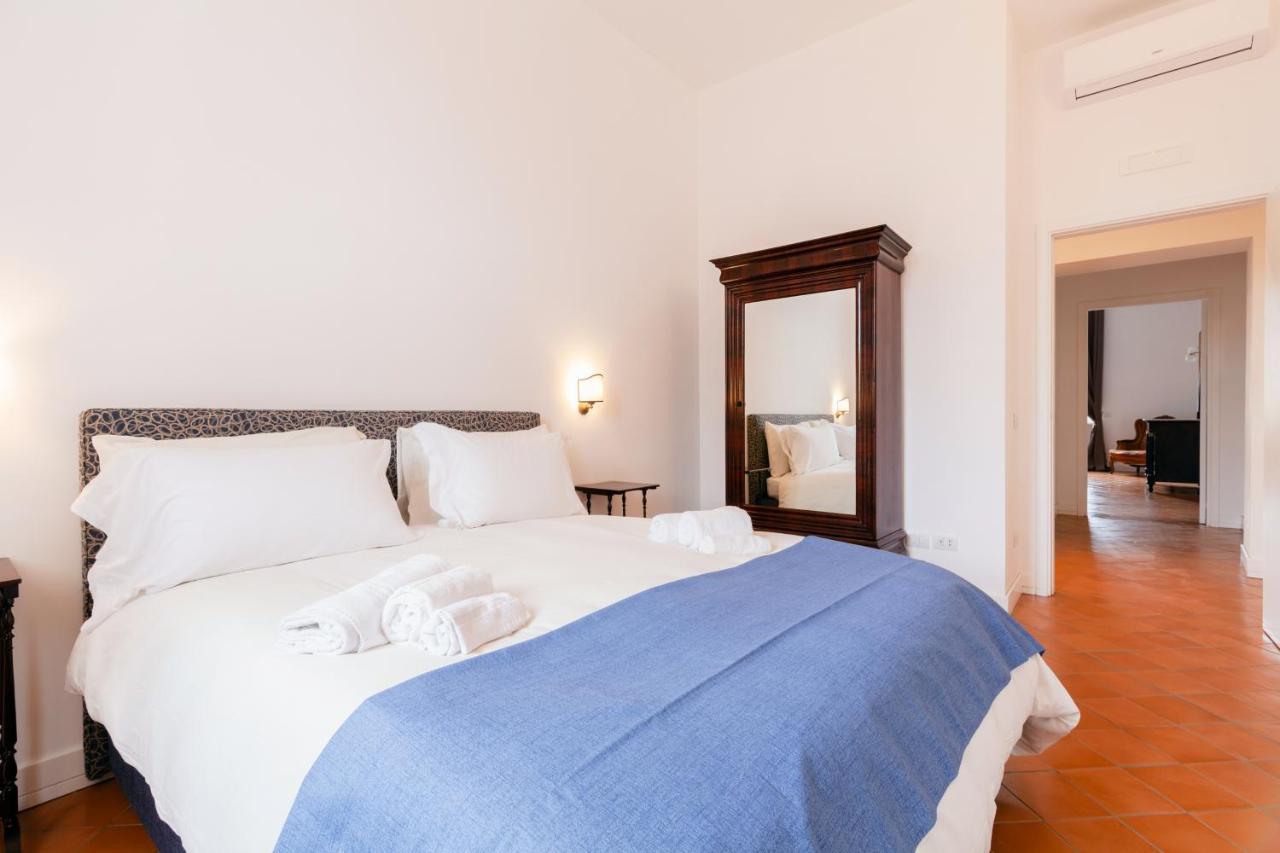 Palazzo Marigliano - Serviced Apartments Neapel Exterior foto