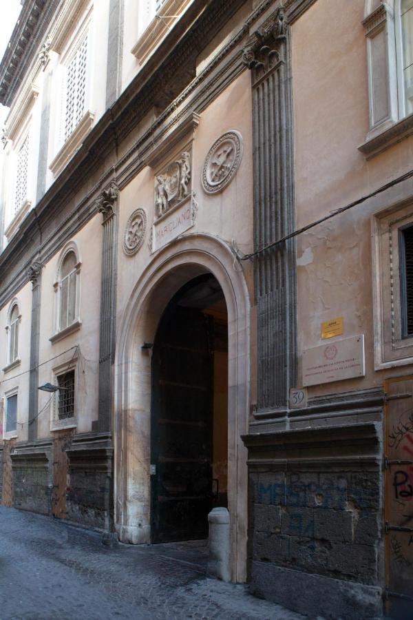 Palazzo Marigliano - Serviced Apartments Neapel Exterior foto